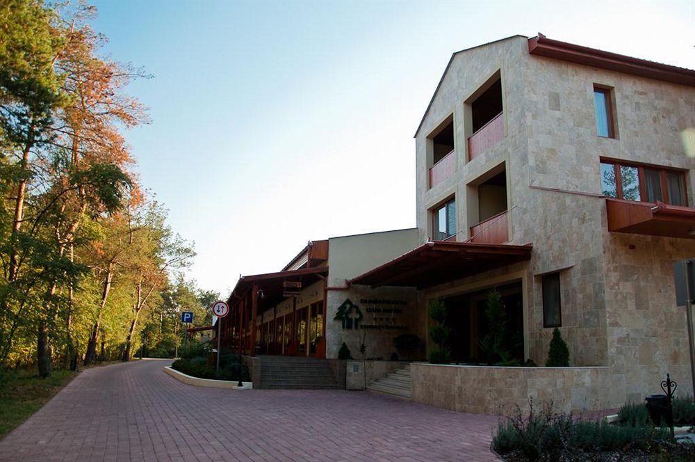 Erdospuszta Club Hotel Fenyves Debrecen Bagian luar foto